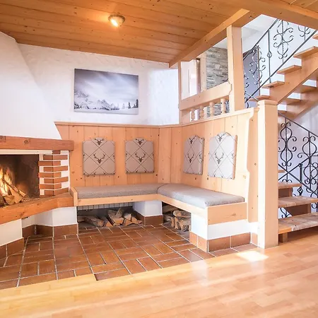 度假居 Holzerstubn *